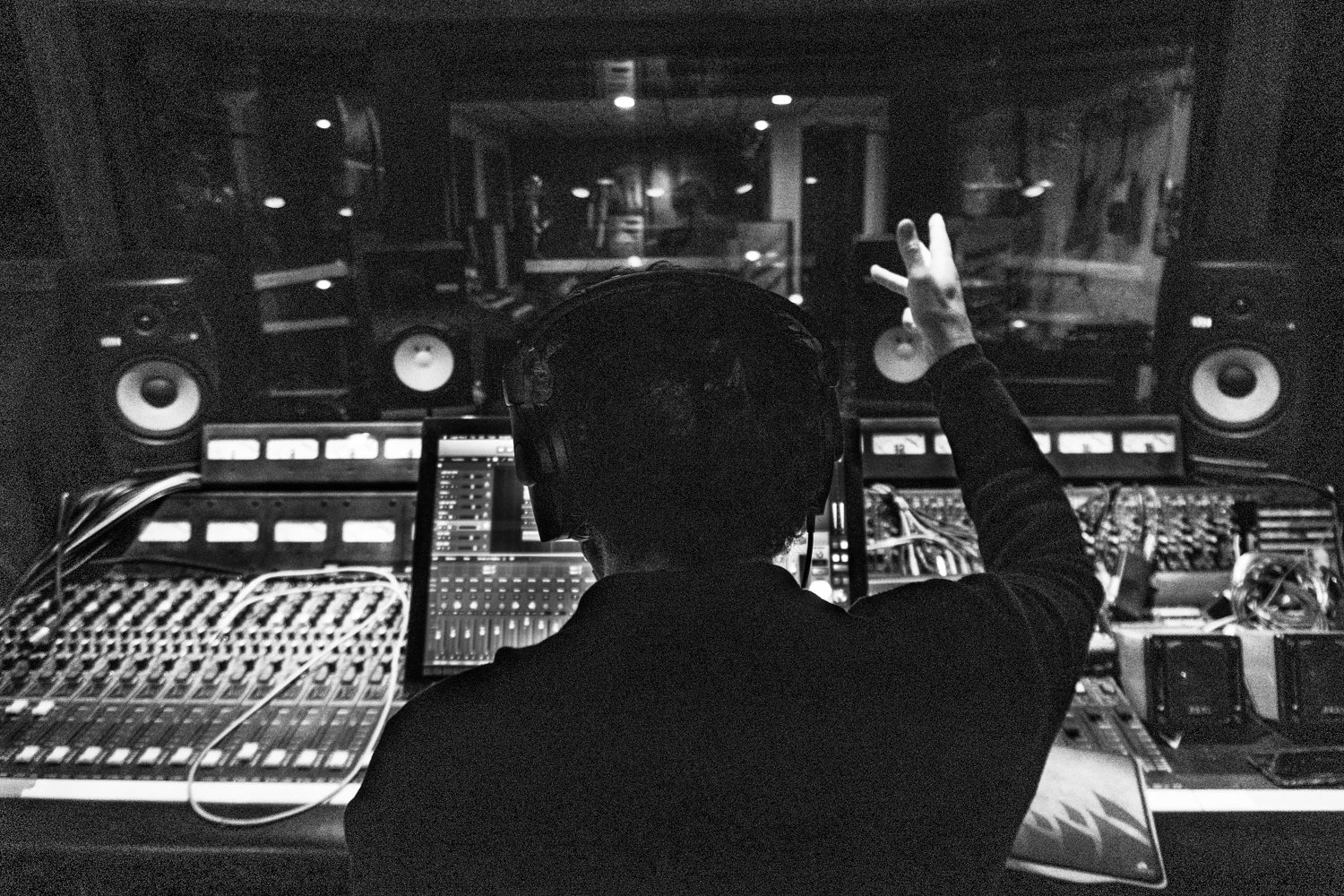 Producer/Engineer/Studio Owner — VEZI